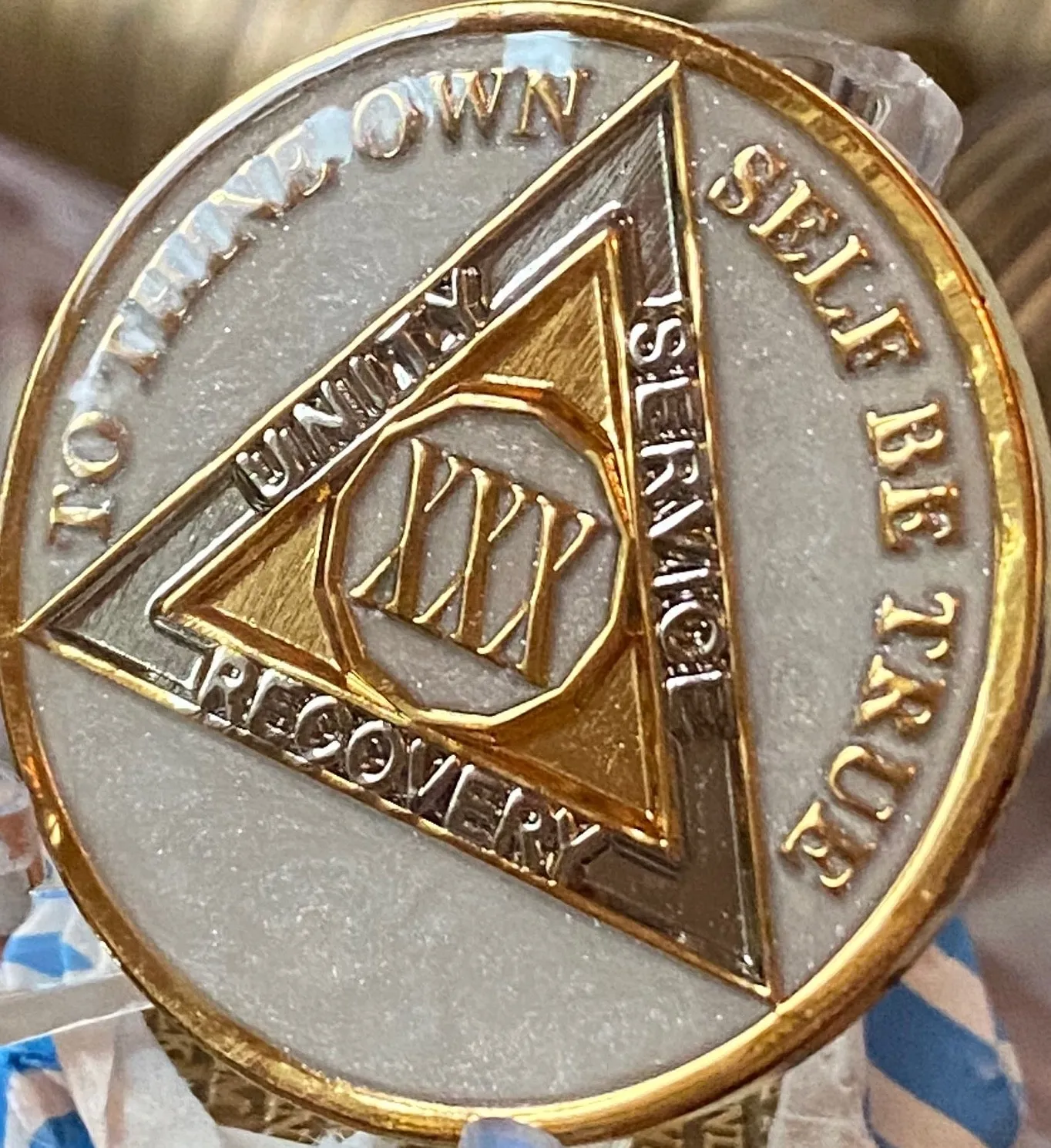 30 Year AA Medallion Opulent Pearl Silver Swirl Tri-Plate Sobriety Chip