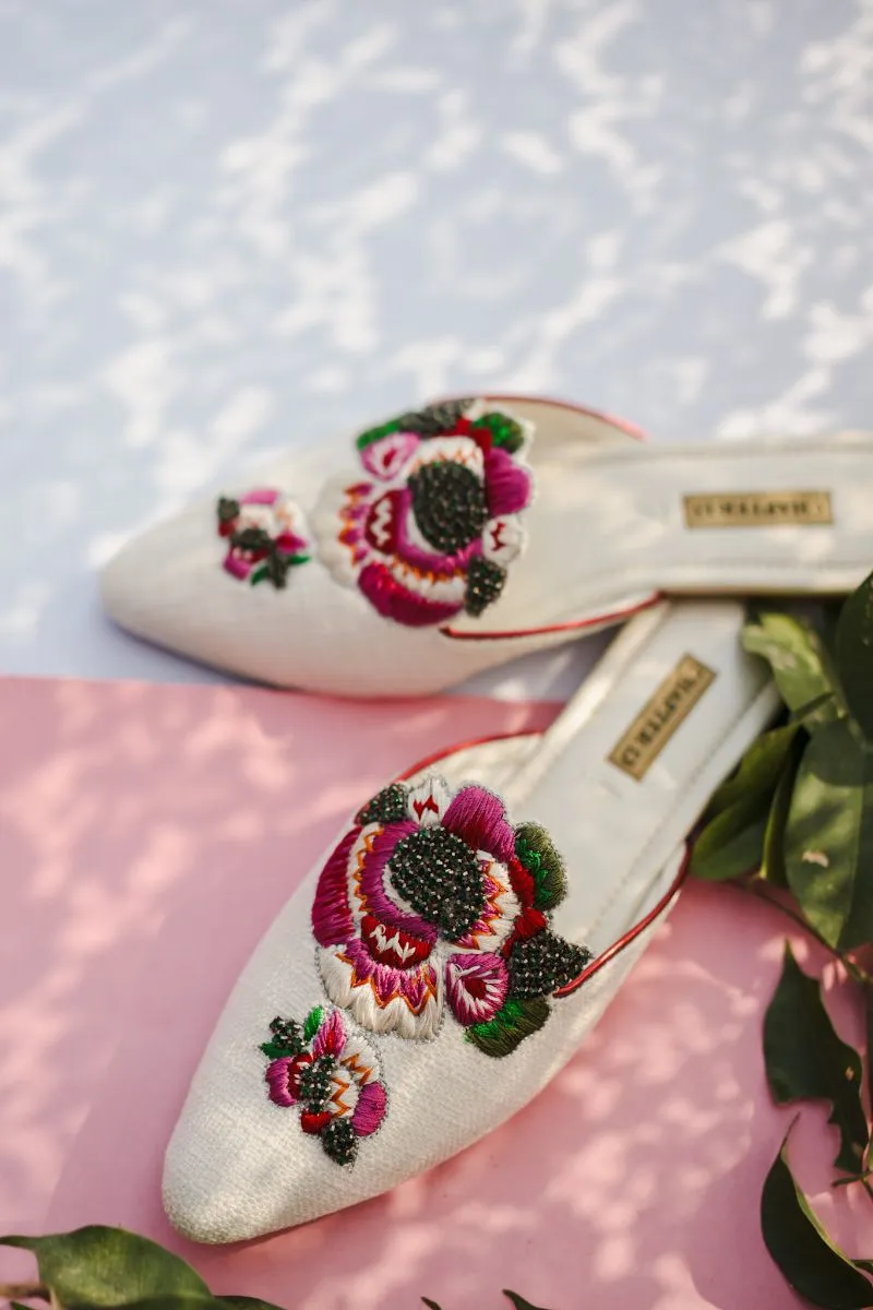 Chapter 13 - Red Rose - White - Mule