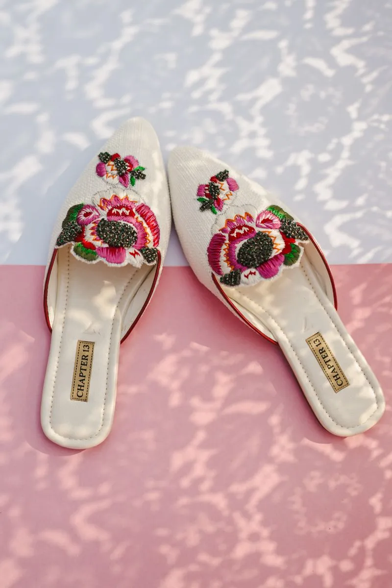 Chapter 13 - Red Rose - White - Mule