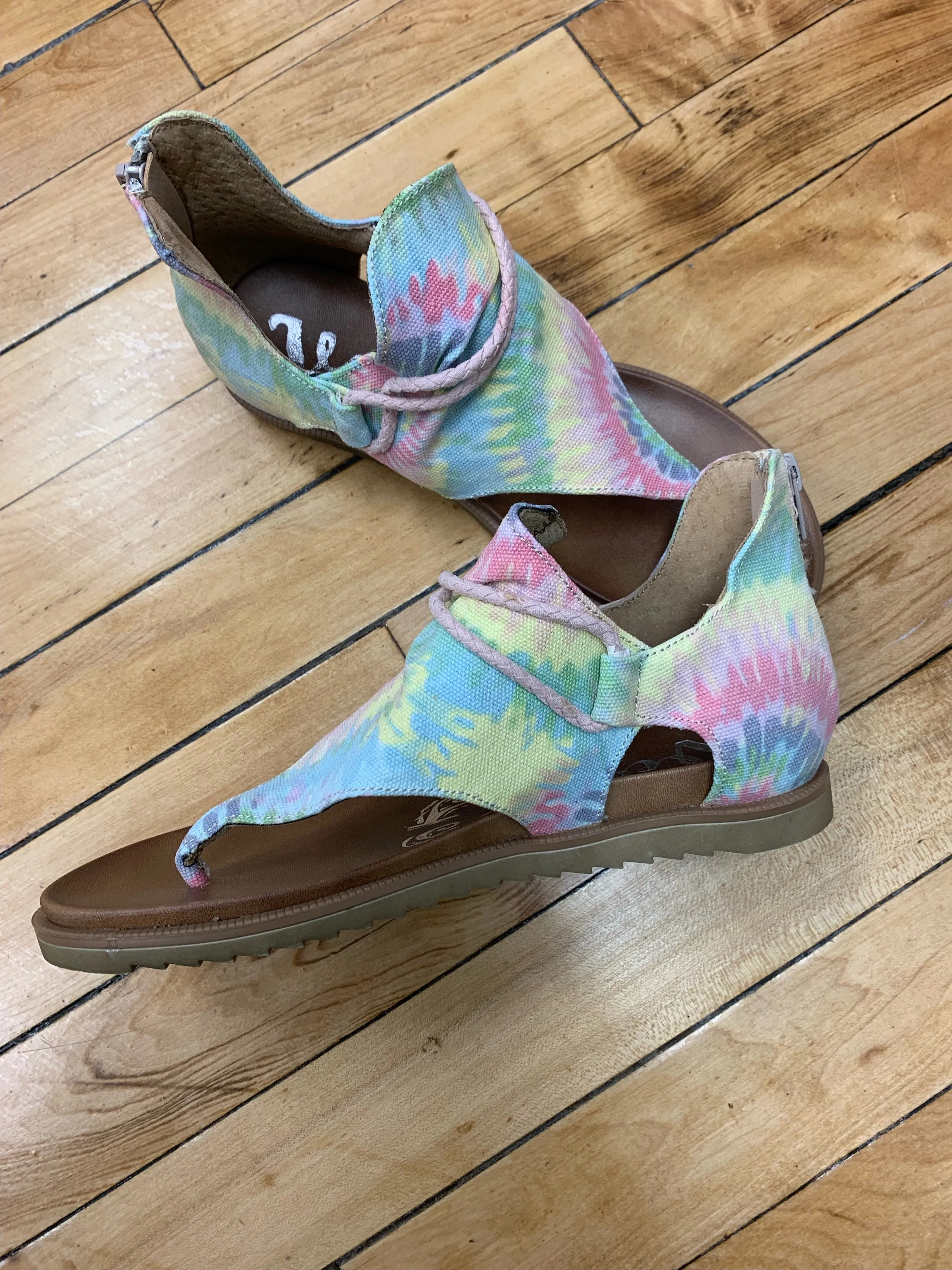 Dusk Sandals - Pastel