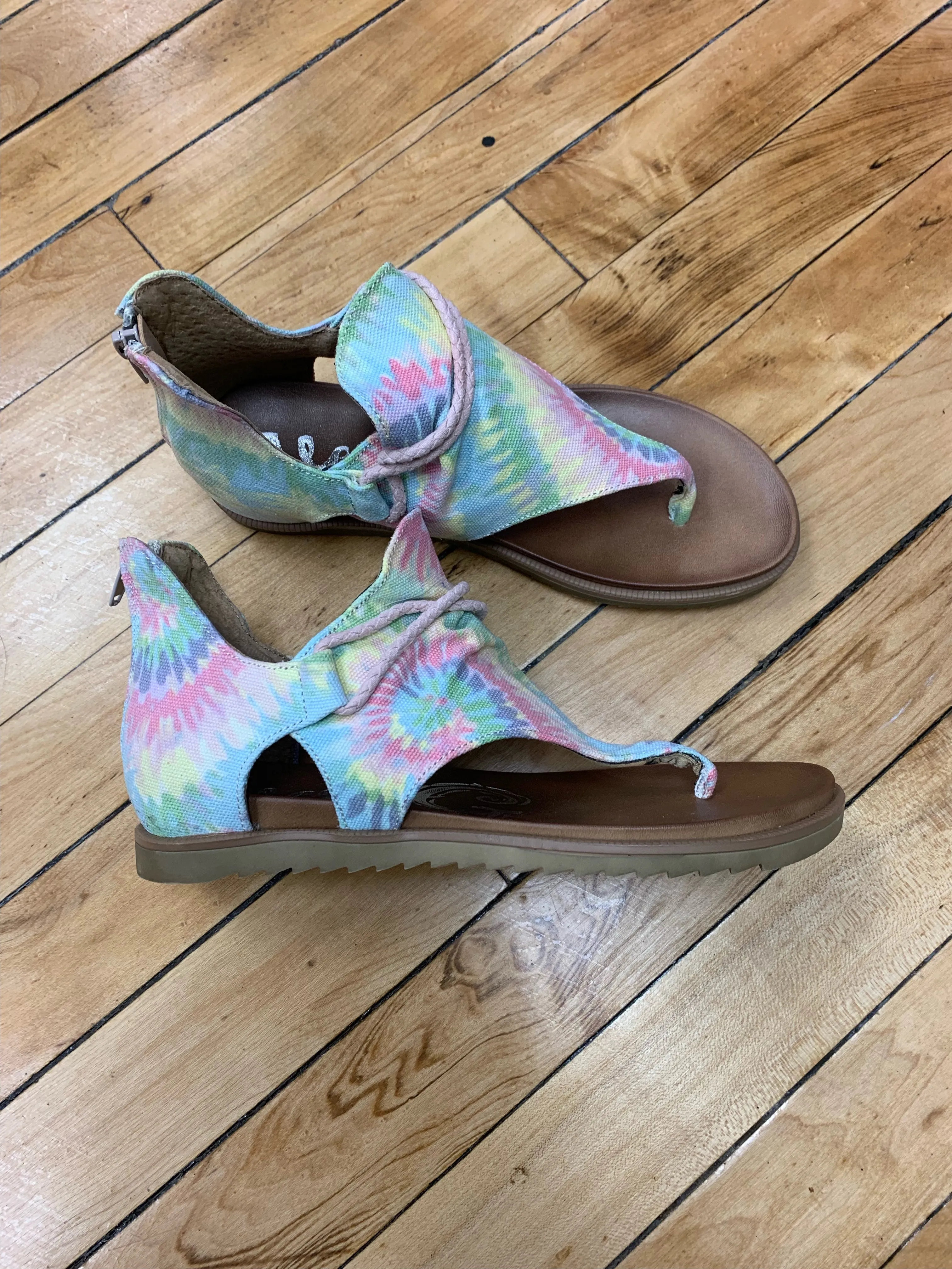 Dusk Sandals - Pastel