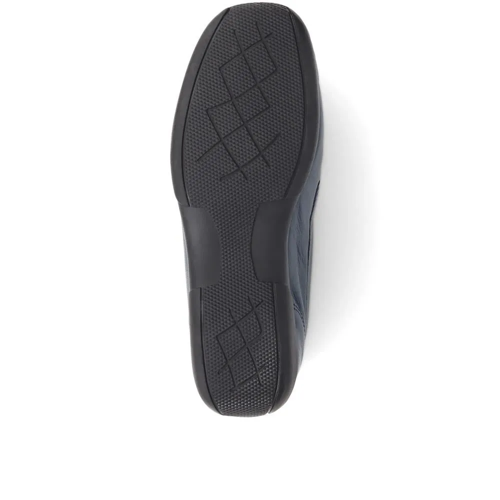 Embroided Panel Leather Loafers - CONT39001 / 325 241