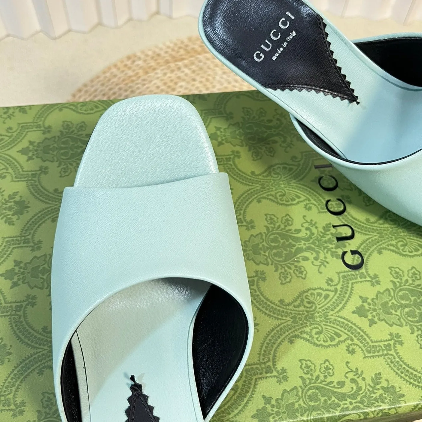 GG  Women's Heeled Sandals Vivid Sky Blue