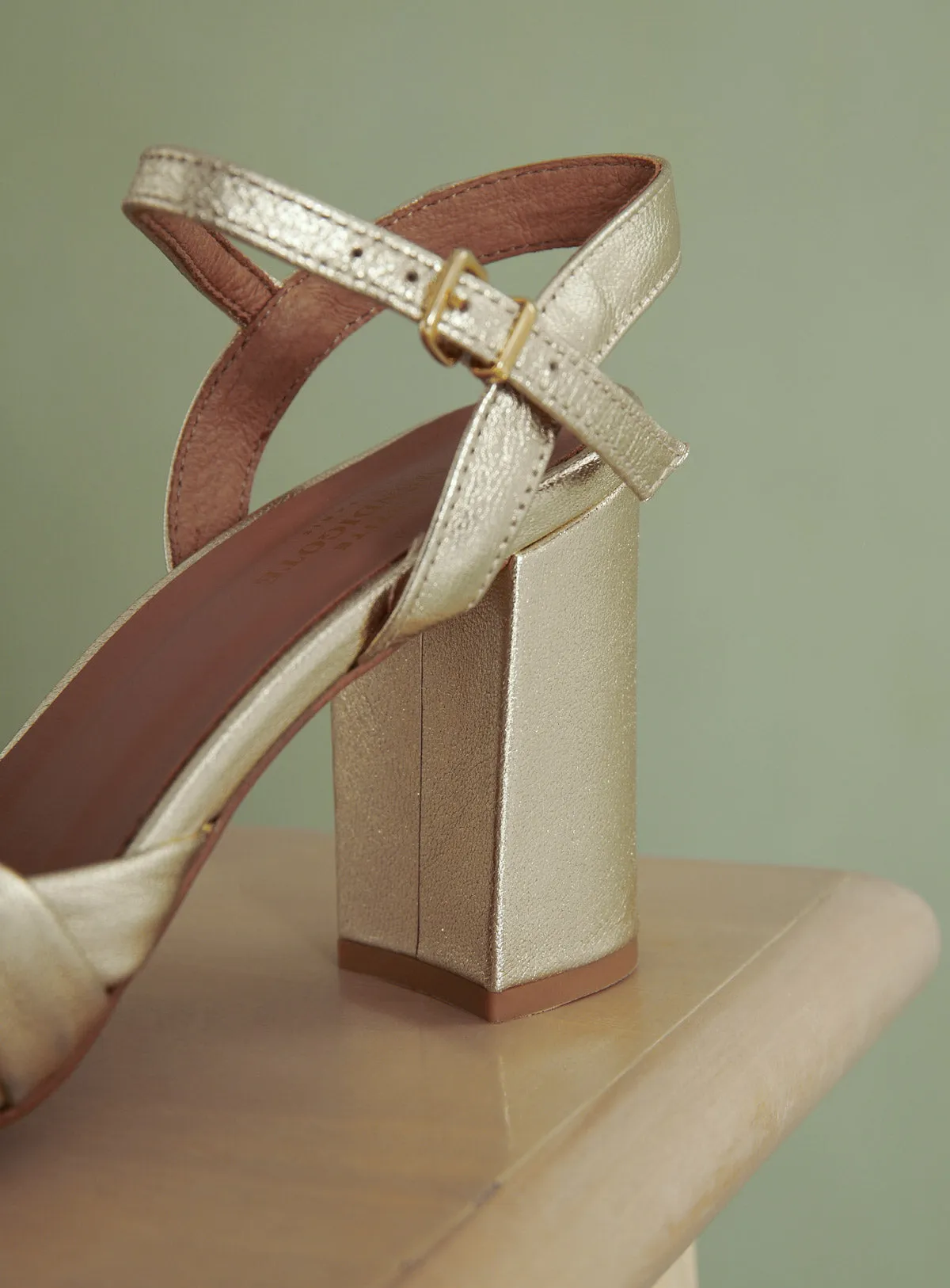Heels Coe Foi Coe Foil Dore