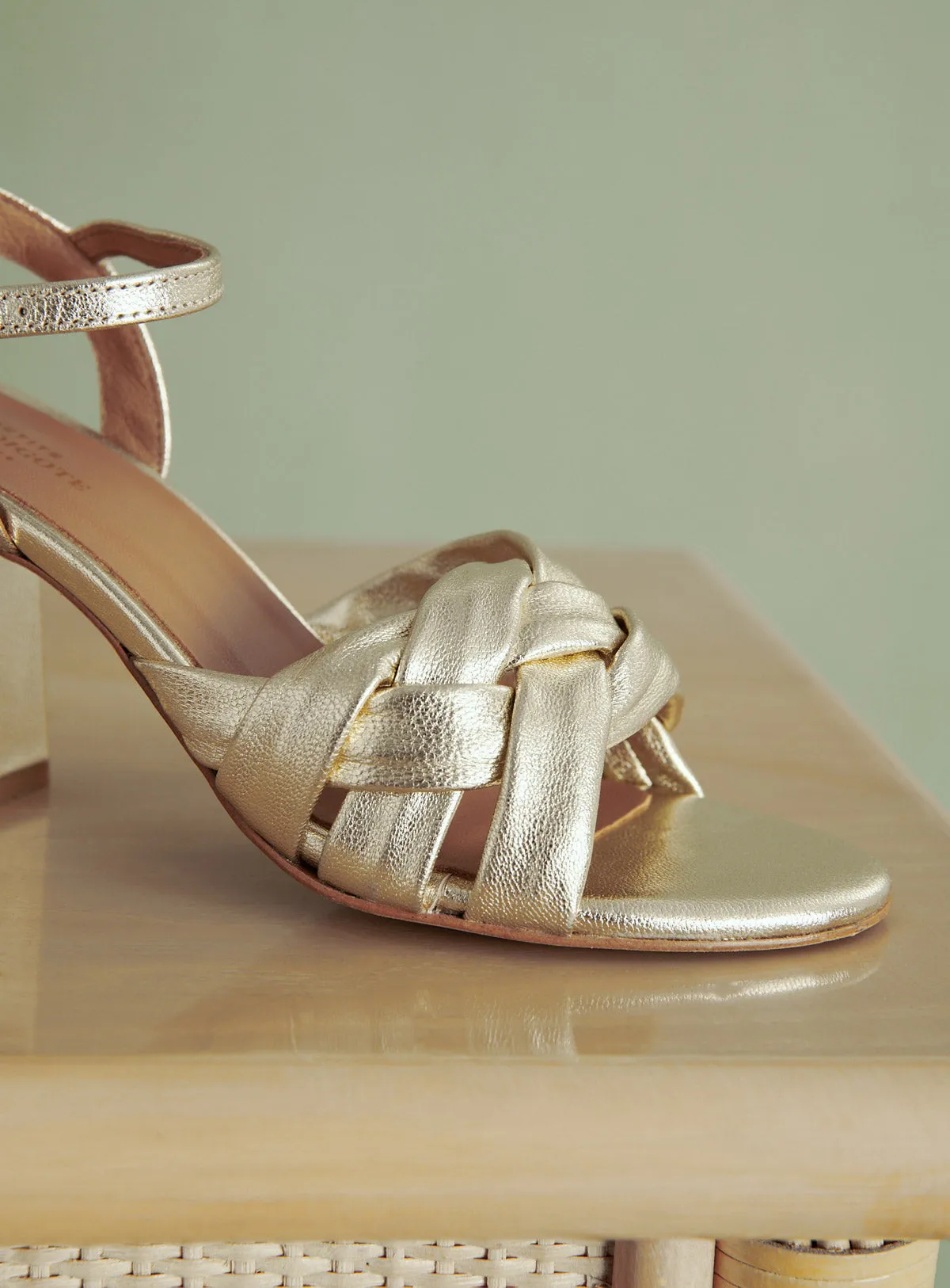Heels Coe Foi Coe Foil Dore