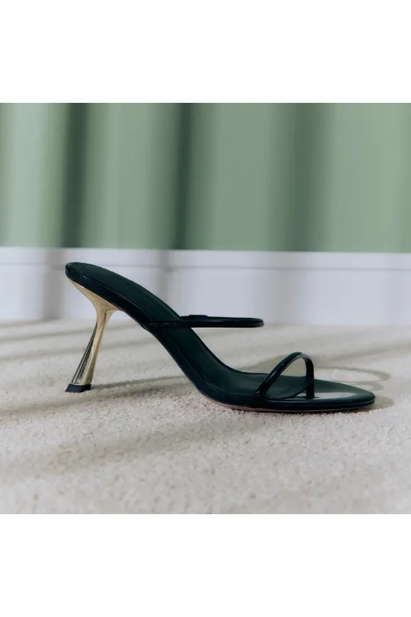 Marilyn Mule Black