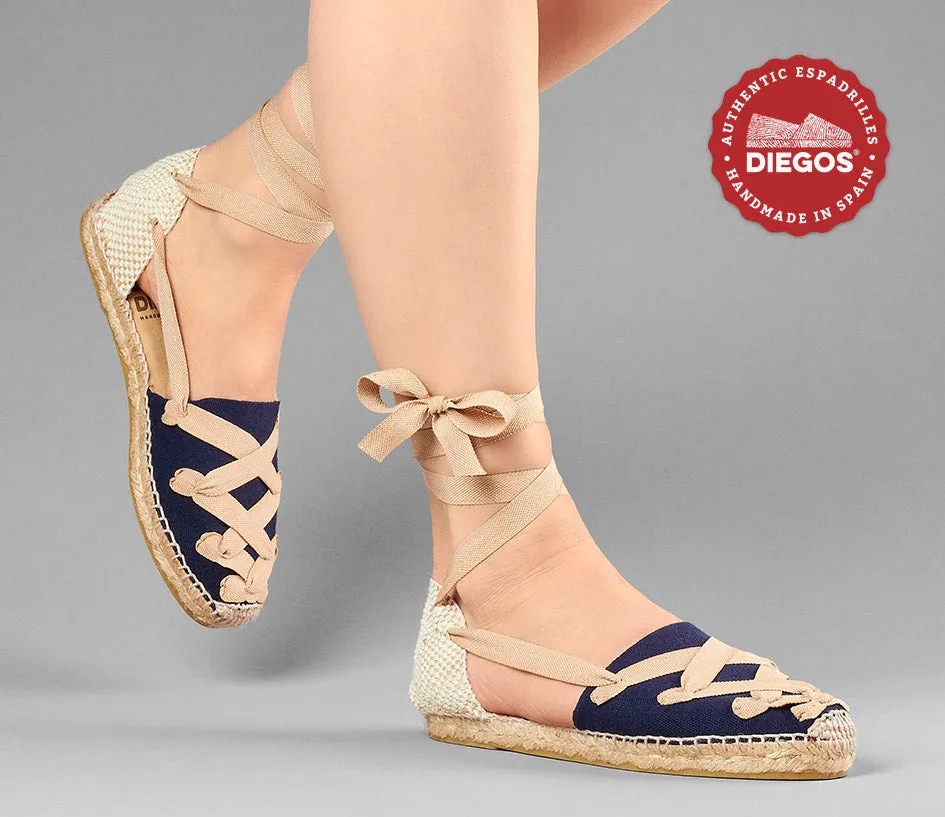Navy blue flat Lola Pamplona espadrilles
