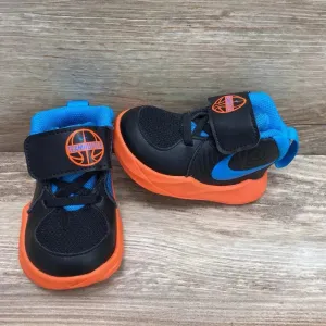 Nike Team Hustle D9 Shoes sz 3c