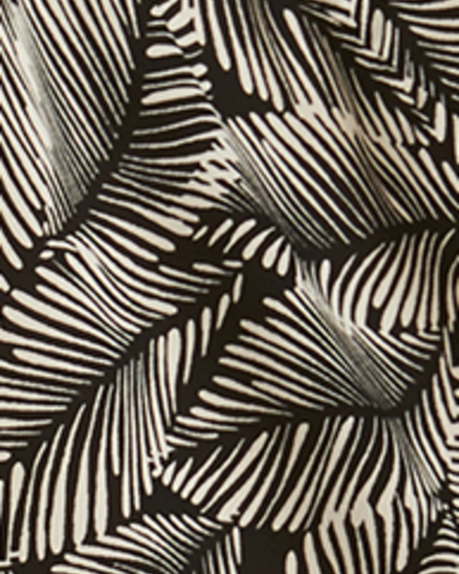 Oshay Hi-Low Botanical Print Sleeveless Top | Black / Ivory