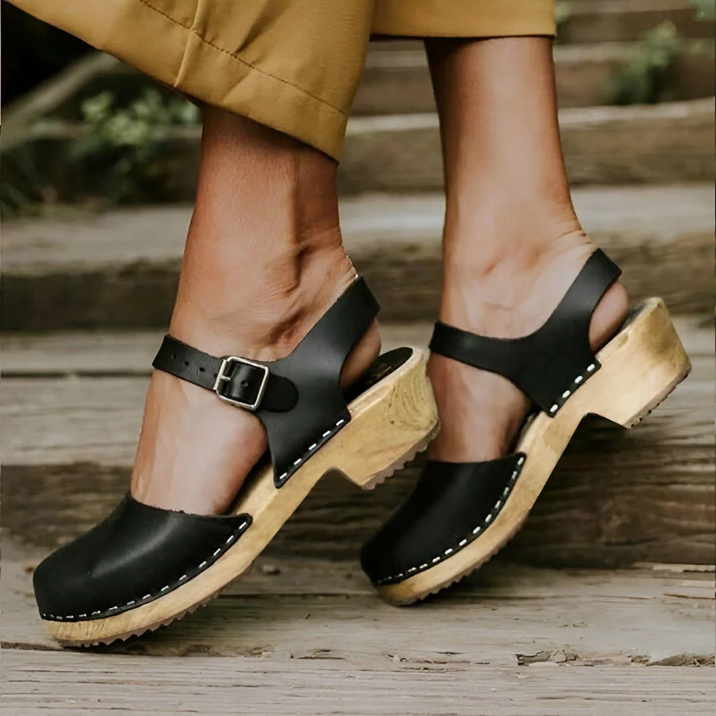 Rina Sandals - Stilvolle Damensandalen mit Geschlossener Spitze