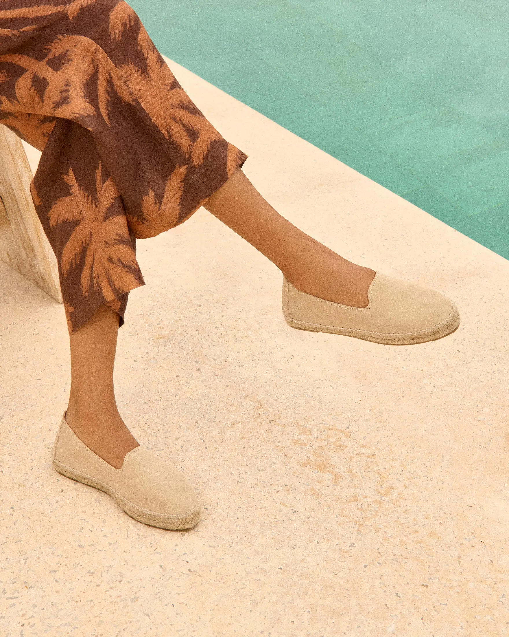 Suede Flat Espadrilles - K11N0 - Hamptons Champagne Beige