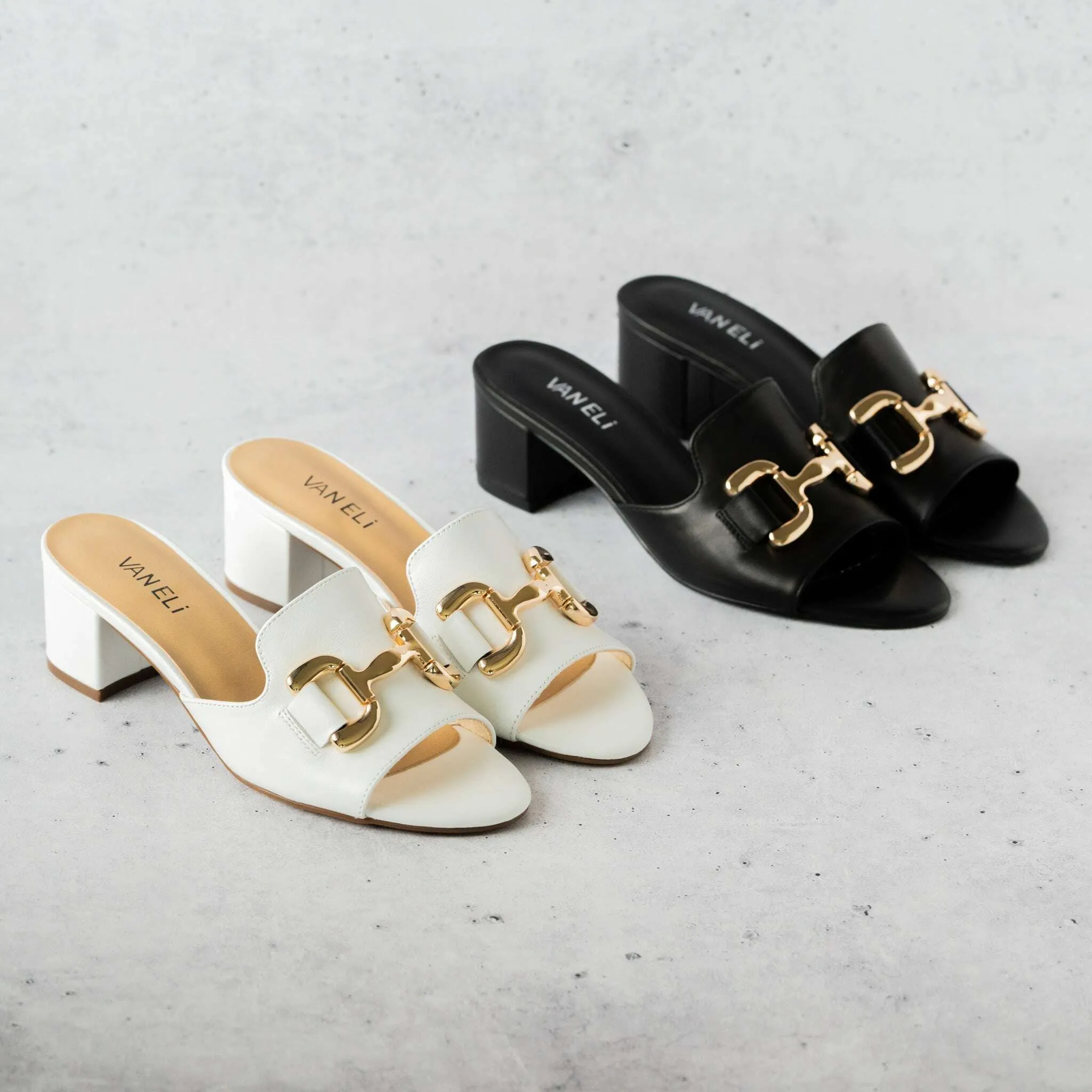 VANELi - Oksana Sandal - Black or White