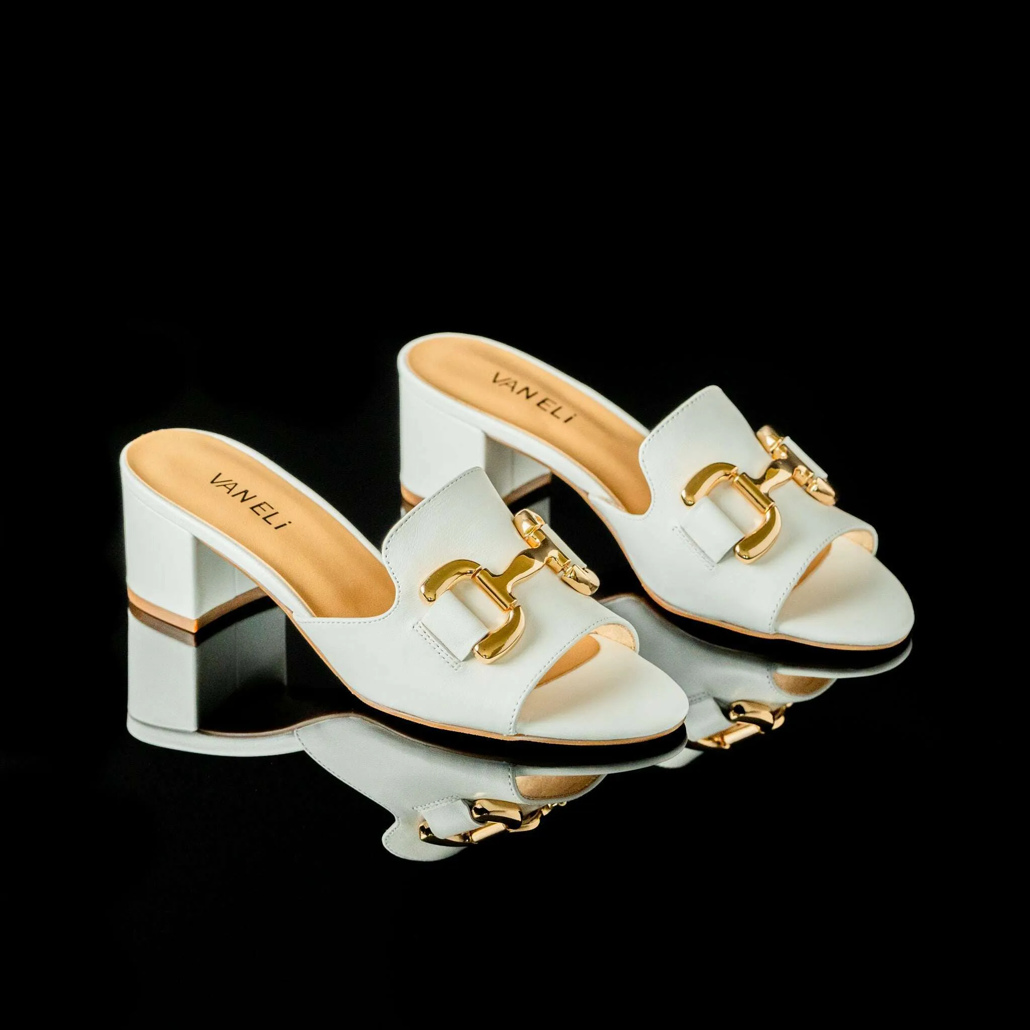 VANELi - Oksana Sandal - Black or White